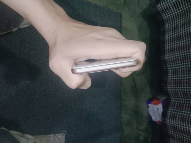 Apple iPhone 8 2