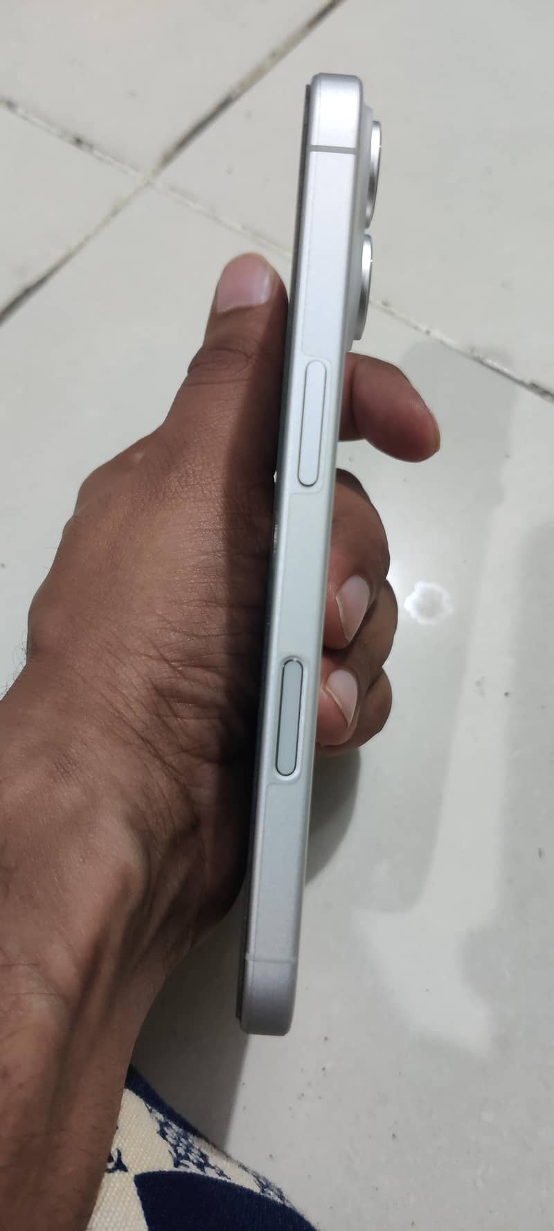 Apple iPhone 17 3