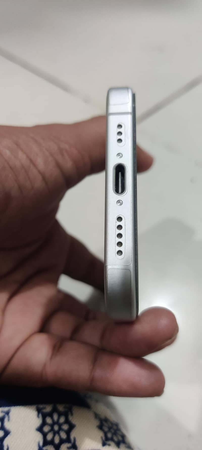 Apple iPhone 17 5