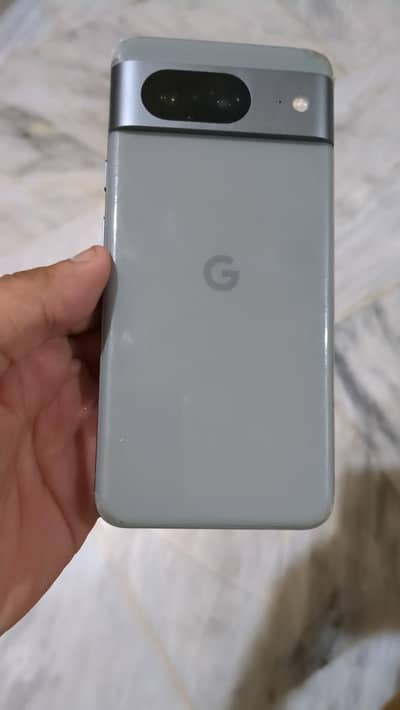 Google Pixel 8