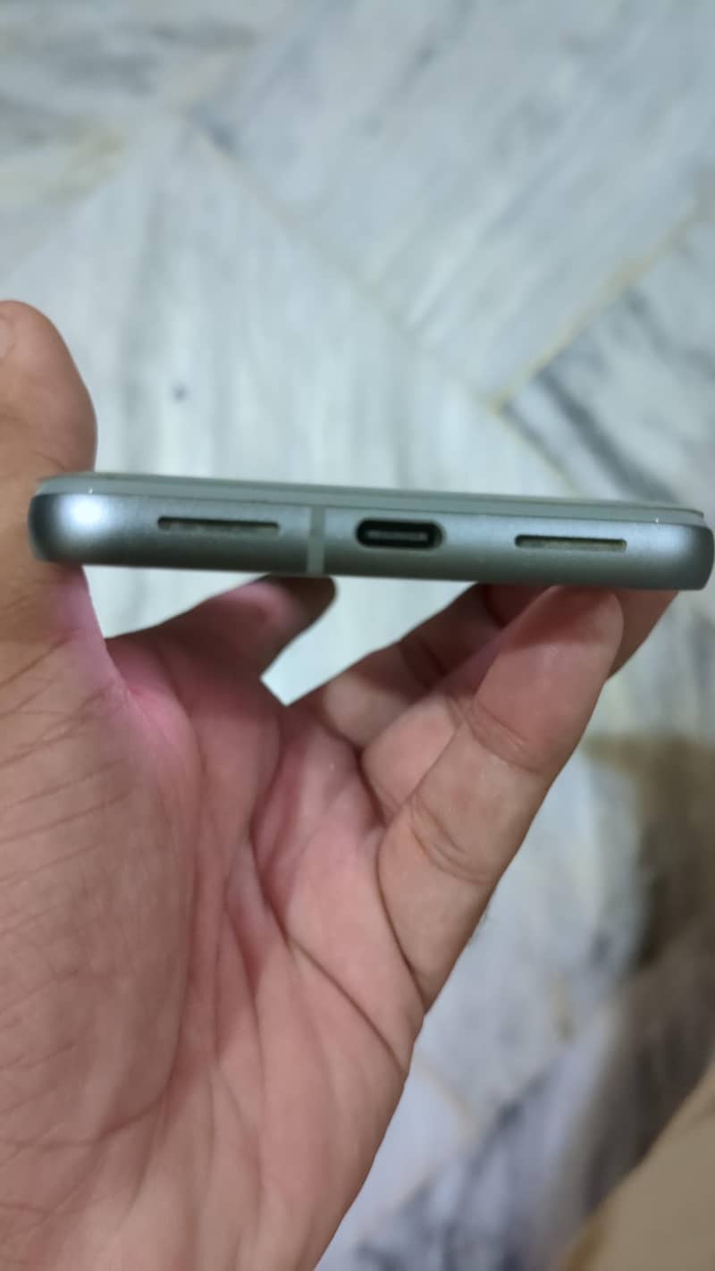 Google Pixel 8 1