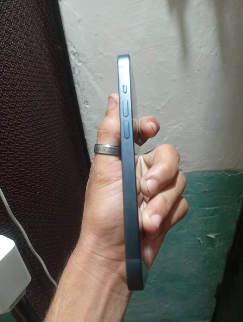 Apple iPhone 14 2