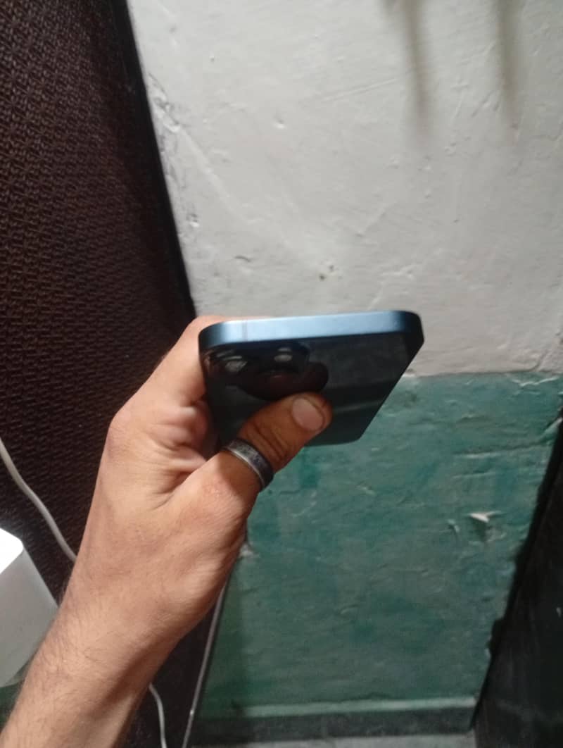 Apple iPhone 14 5
