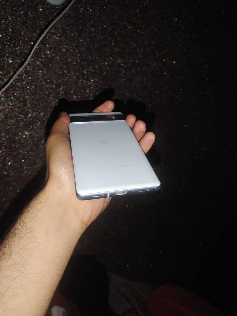 Google Pixel 7a 5