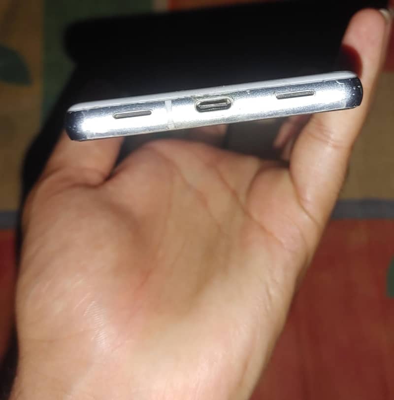 Google Pixel 7a 6