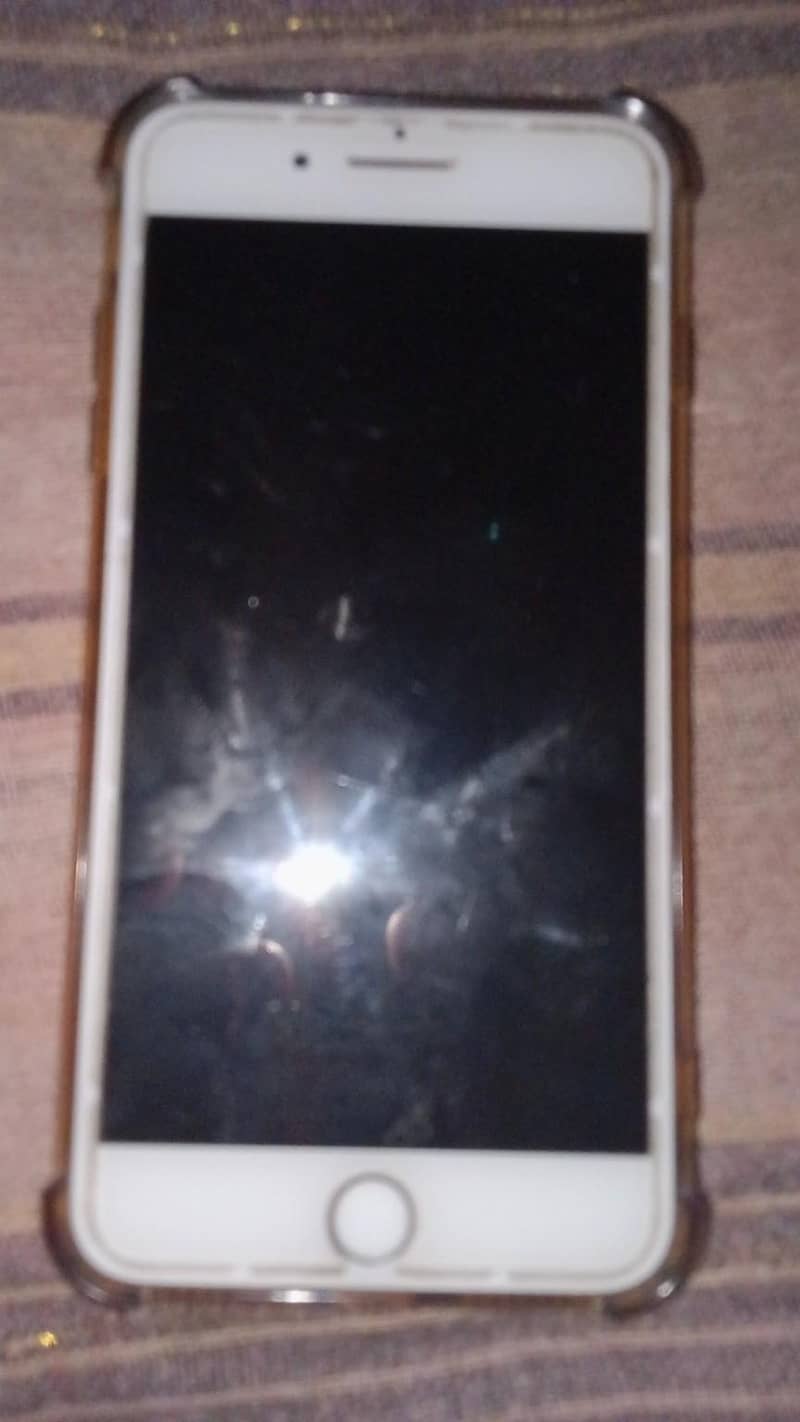 Apple iPhone 7 Plus 1