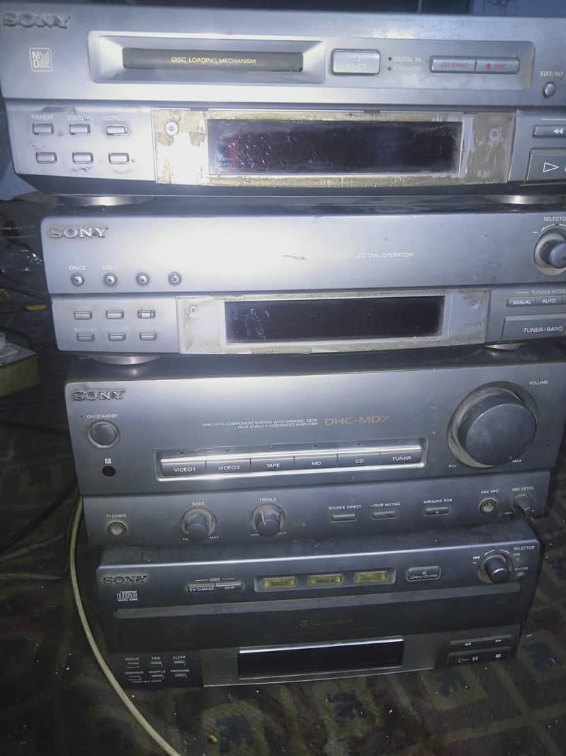 Sony 4 pec amplifier 0