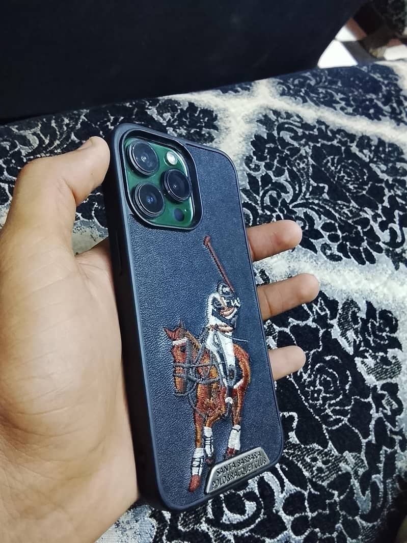 Apple iPhone 13 Pro 1