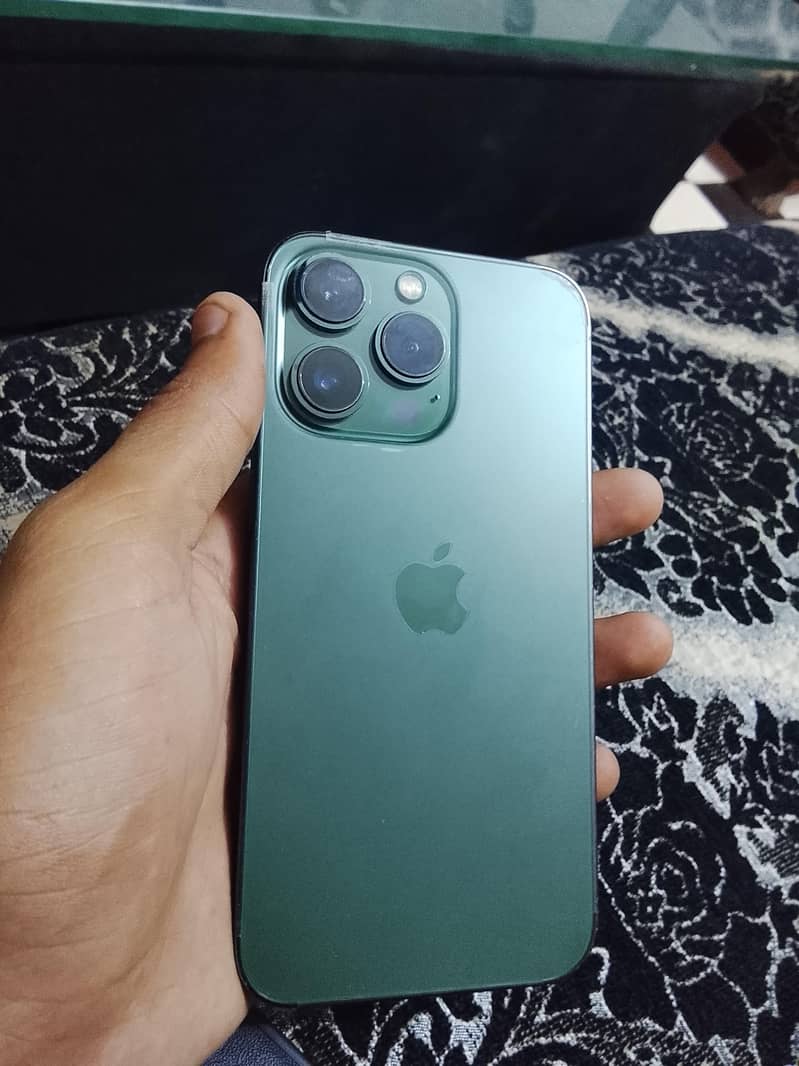Apple iPhone 13 Pro 2