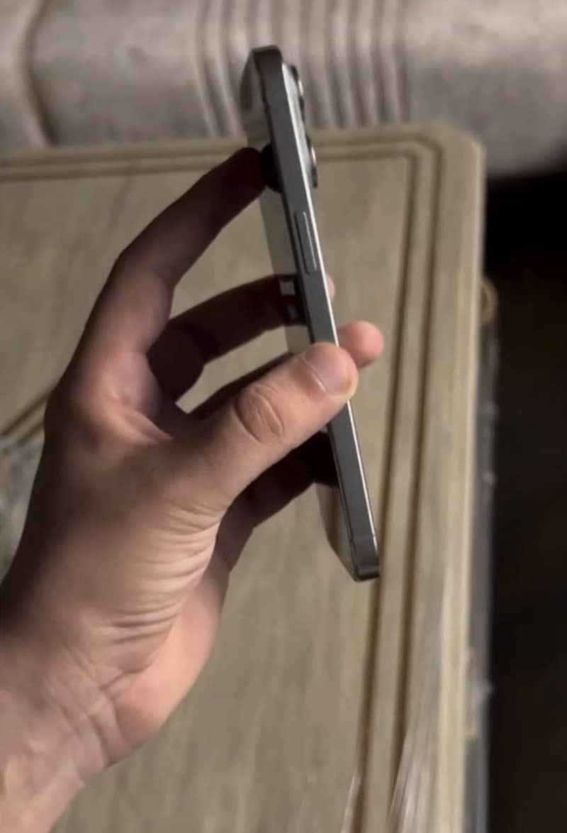 Iphone 15 pro max 1