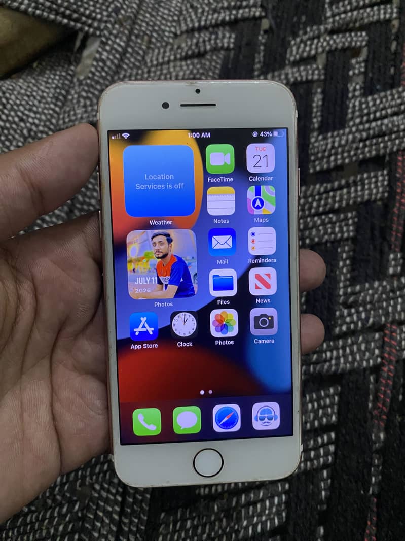 Apple iPhone 7 3