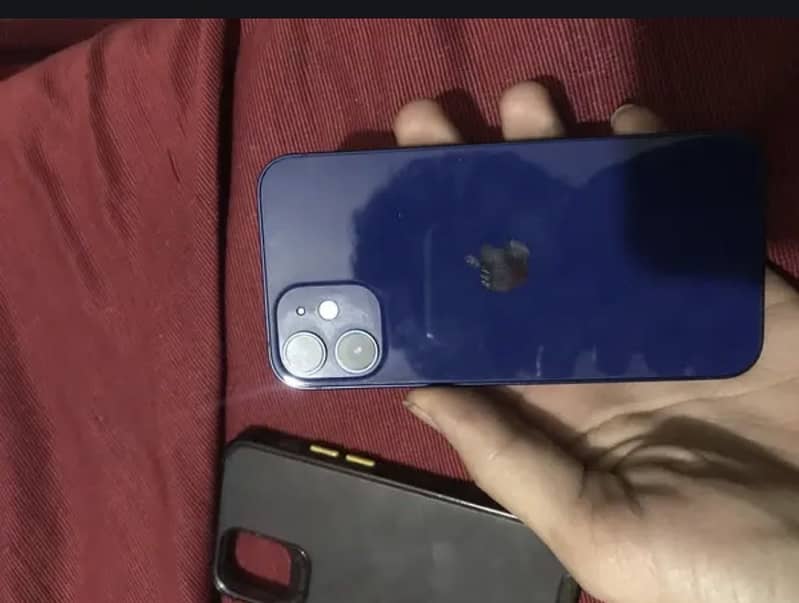 Apple iPhone 12 mini 3