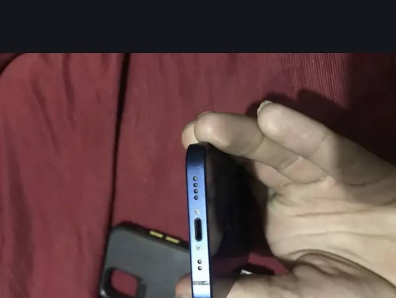 Apple iPhone 12 mini 4