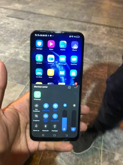 Vivo V15