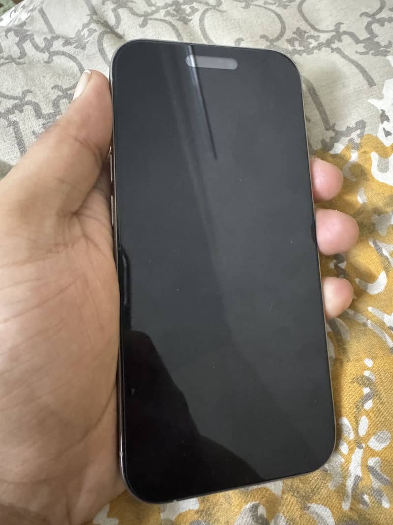 Apple iPhone 15 Pro 2
