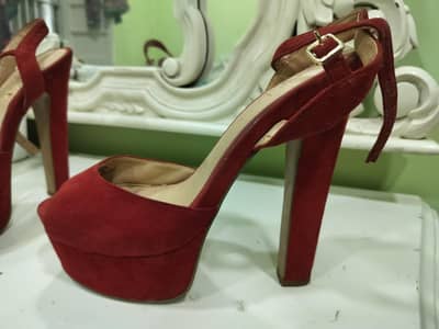 Heels 38 / 39 number normal condition