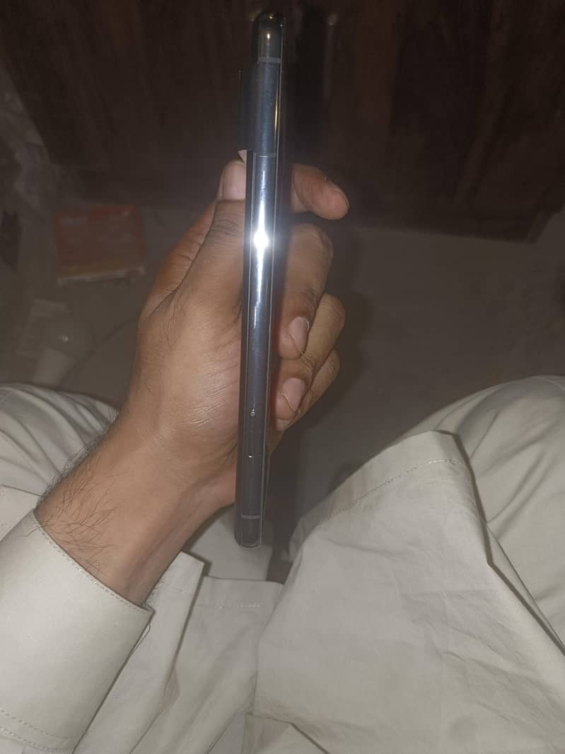 Google Pixel 8 Pro 2