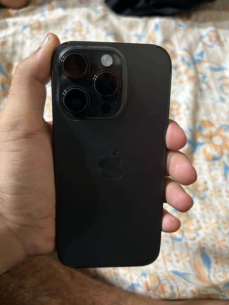 iPhone 14 Pro 1