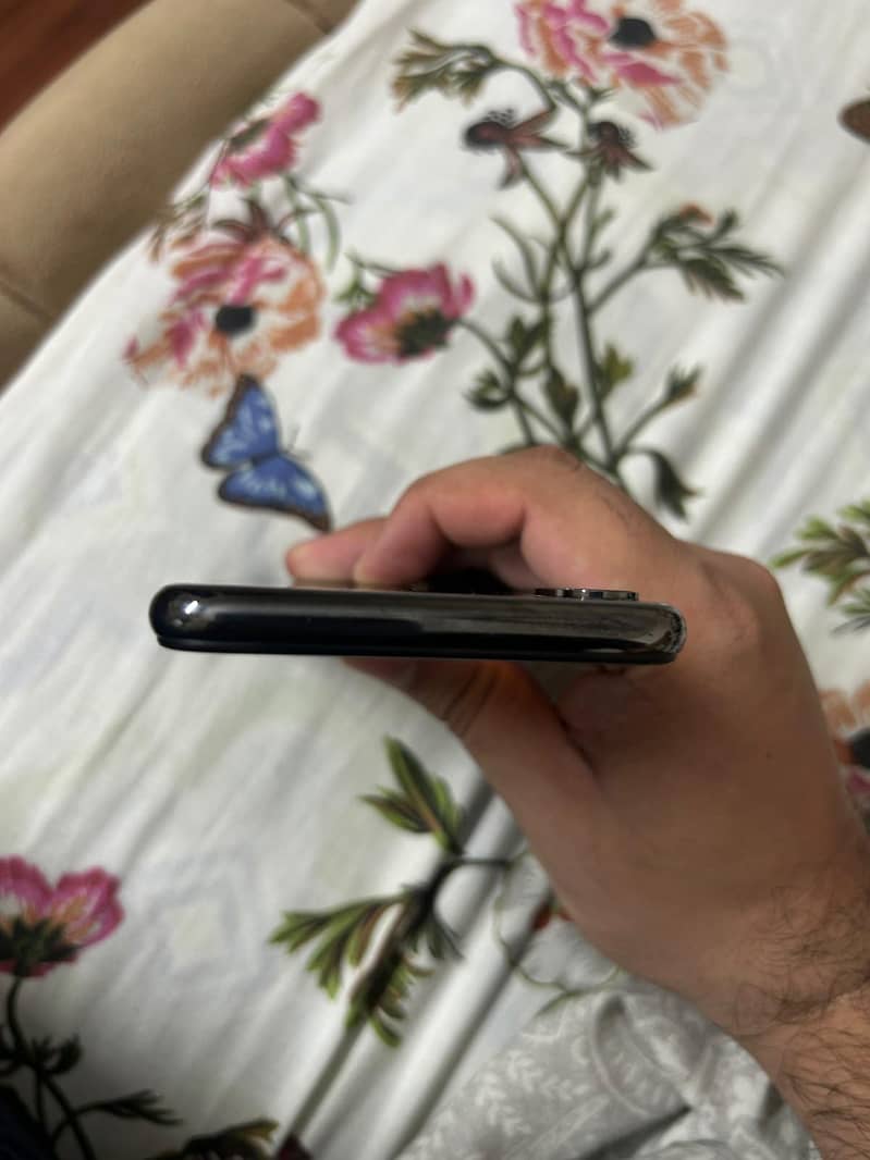 Apple iPhone X 5