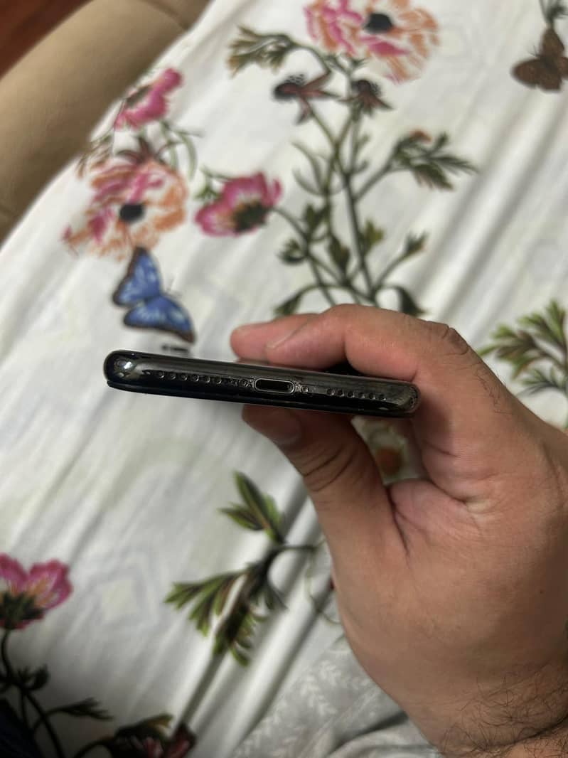 Apple iPhone X 7