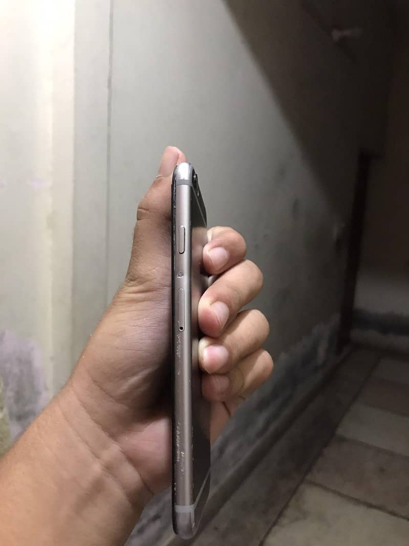 Apple iPhone 6 2
