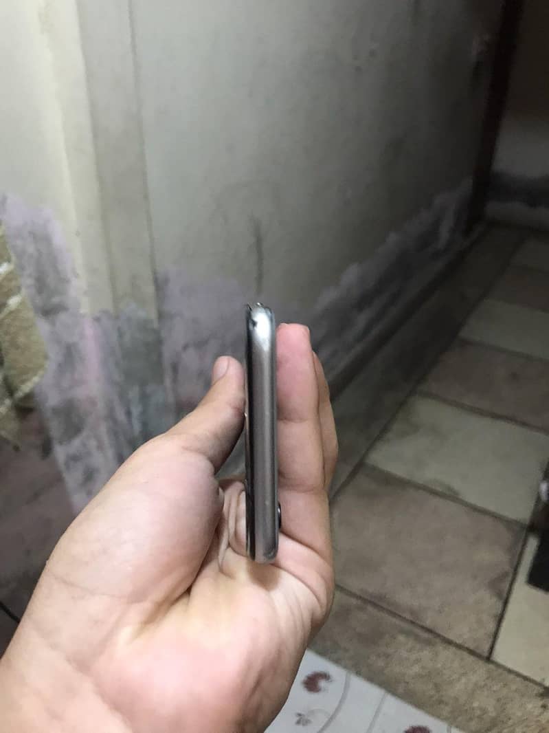 Apple iPhone 6 4