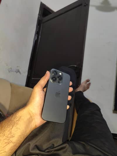 Apple iPhone 15 Pro factory unlocked 256gb