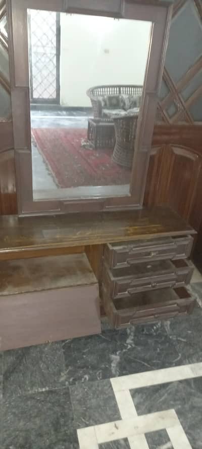 Dressing table/side drawers/bed side table