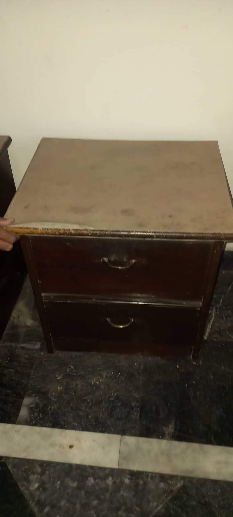 Dressing table/side drawers/bed side table 7
