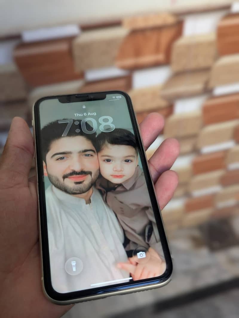 Apple iPhone 11 1