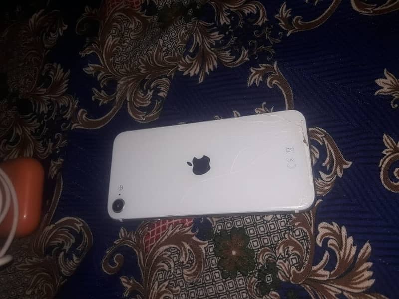 Apple iPhone SE 2