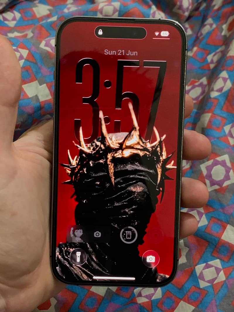 Apple iPhone 14 Pro 1