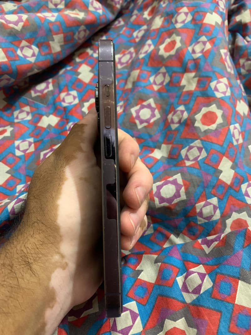 Apple iPhone 14 Pro 3