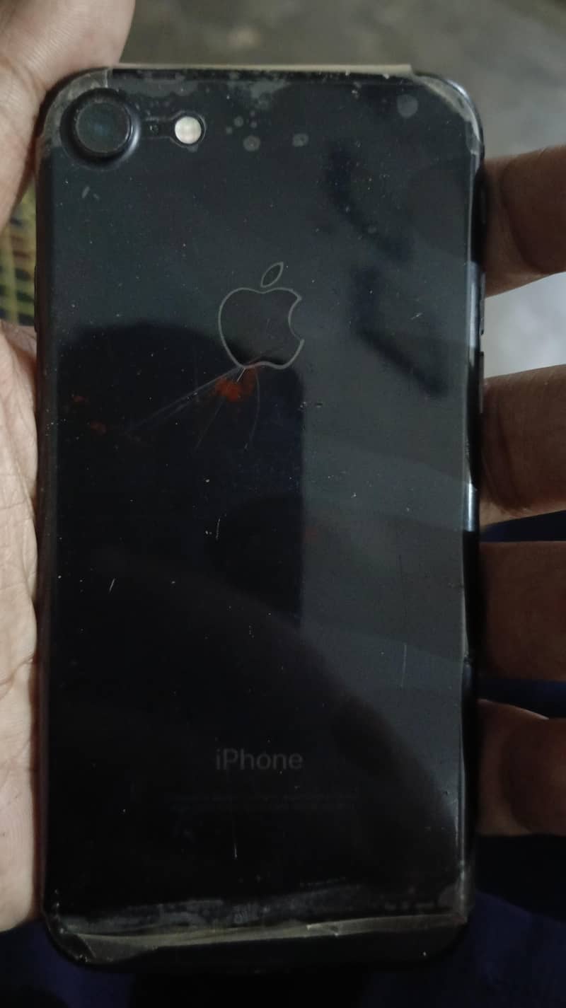 Apple iPhone 7 Plus 2