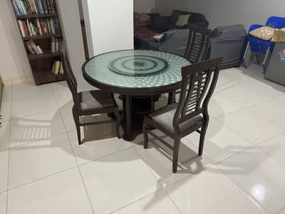Beautiful dining table 4 seater
