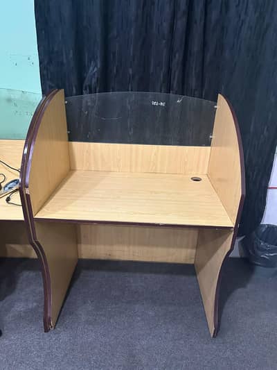 office cabin and cluster and table