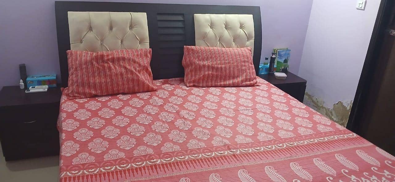 behtreen condition set with bed 2