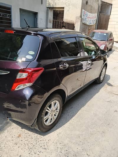 Toyota Vitz 2015/18 like a new car
