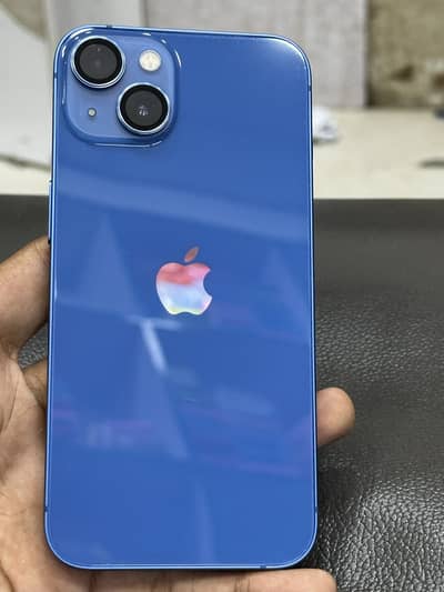 Apple iPhone 13