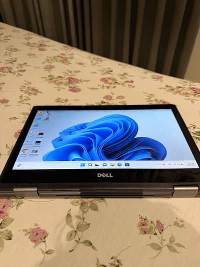 Dell Core i7 7th gen  8 gb ram 256 gb ssd  Touch 360.
