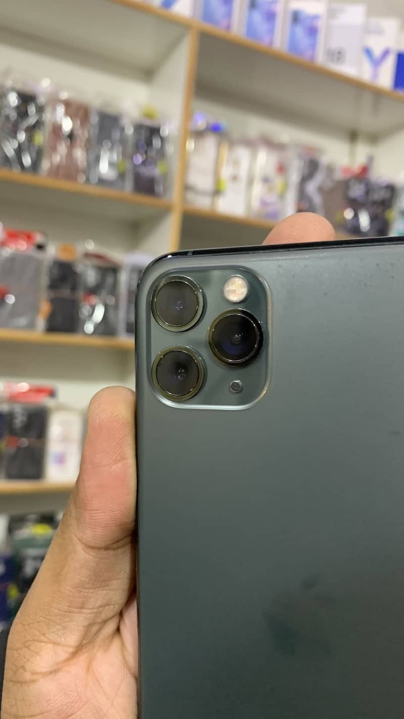 iPhone 11 Pro Max | Read Description 1