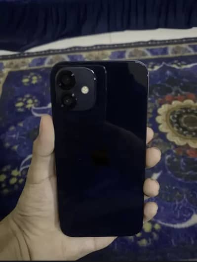 Apple iPhone 12