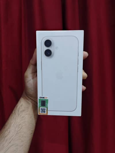 Apple iPhone 17 - Box Open - 2 years extended warranty