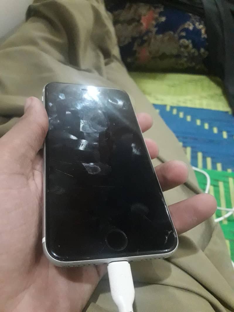 Apple iPhone SE 1