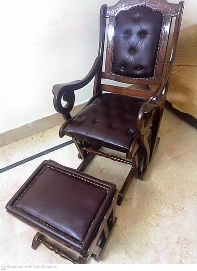 Excellent Condition Recliner/Easy chair/Relaxing Seat for Sale-Islamab