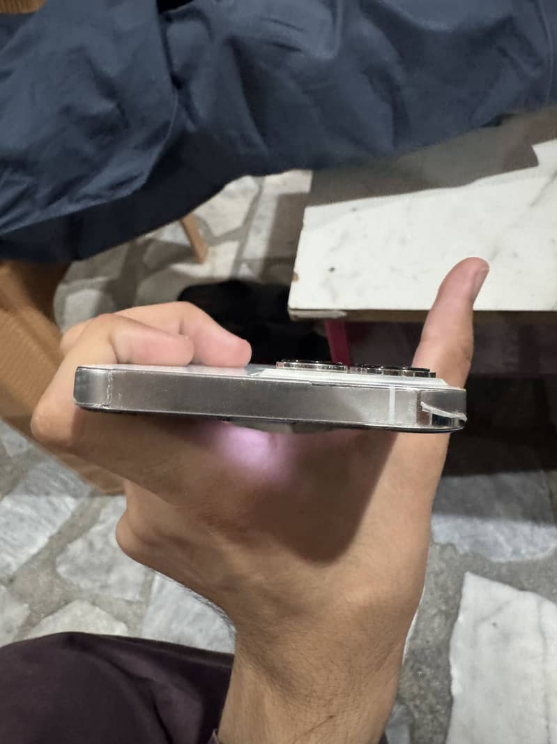 Apple iPhone 13 Pro Max 4