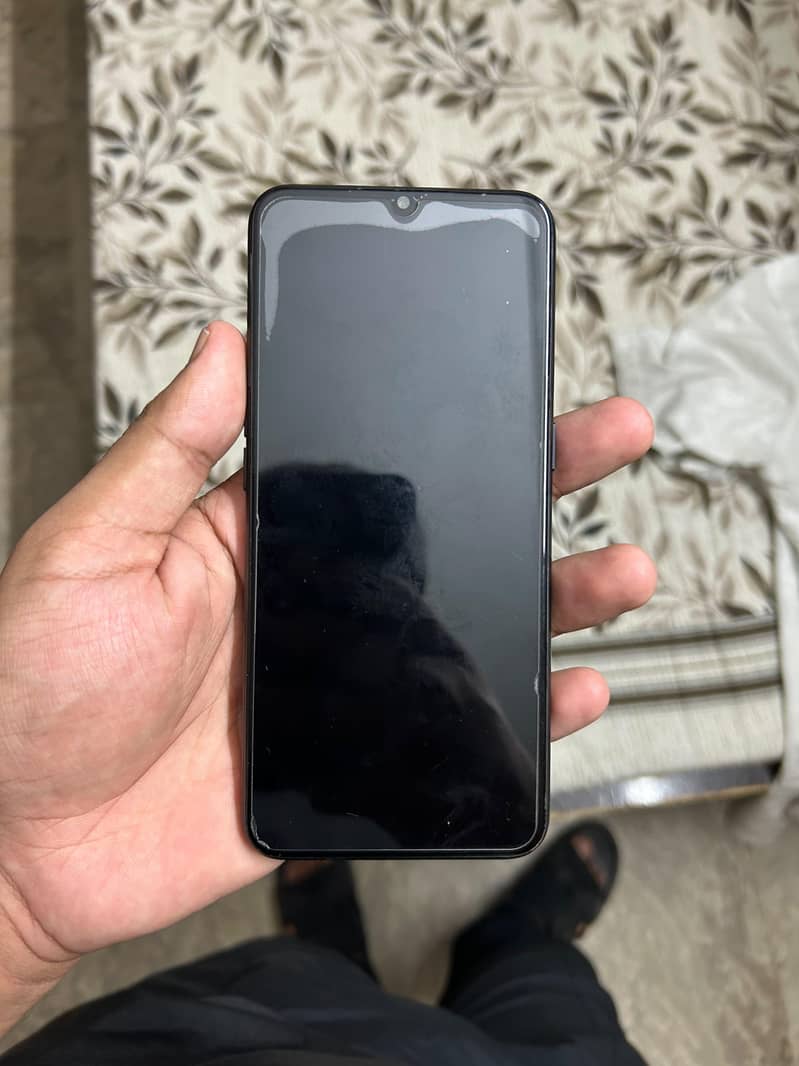 OPPO A31 0