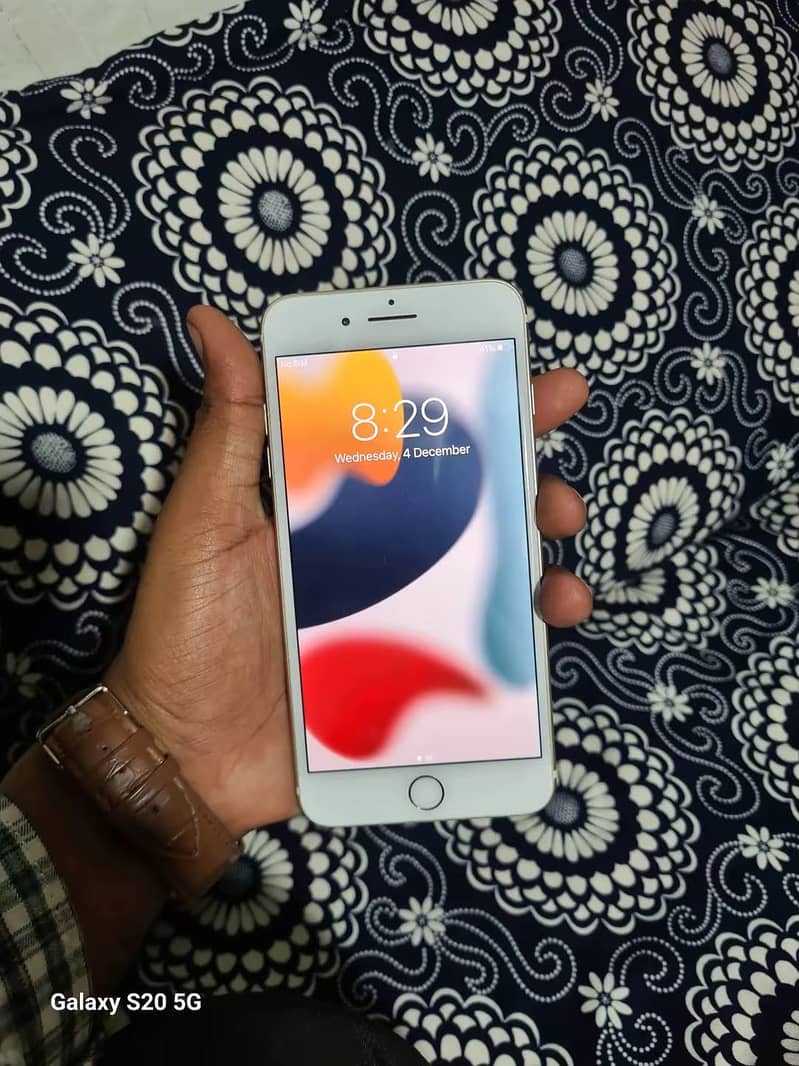 Apple iPhone 7 Plus 4