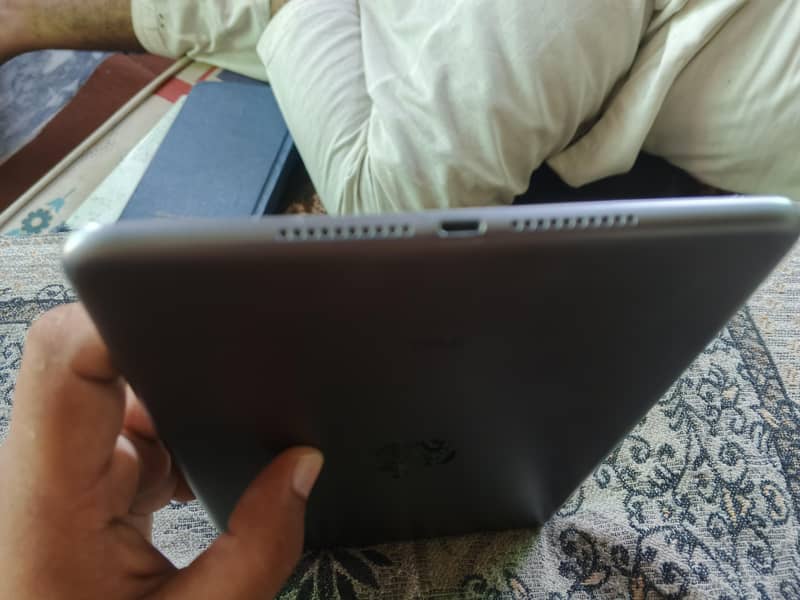 ipad mini 5 -----64GB 2