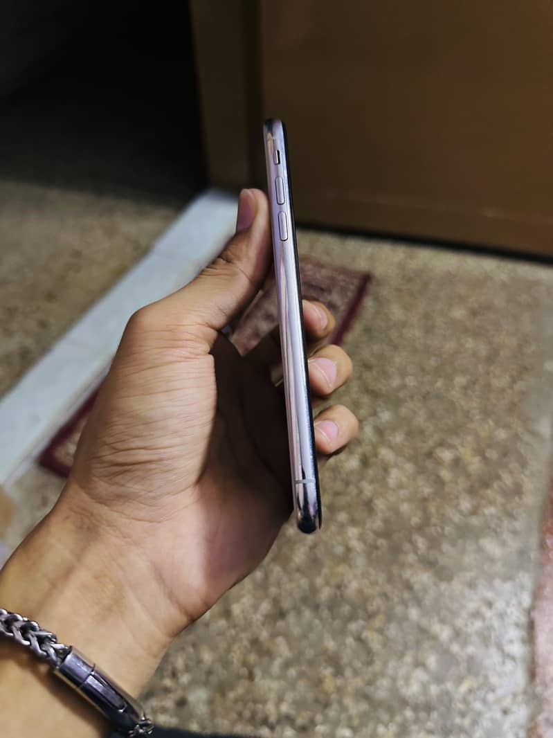 Apple iPhone X 7